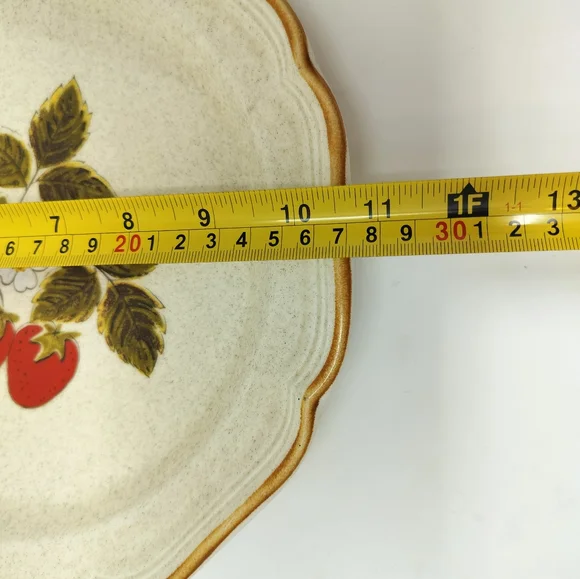 Vintage MIKASA Strawberry Festival Dinner Plate 10 3/4" EB 801 Pattern Set Of 2 - Picture 4 of 9